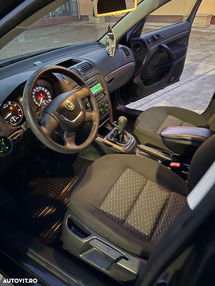 Skoda Octavia 1.4 FAMILY - 27