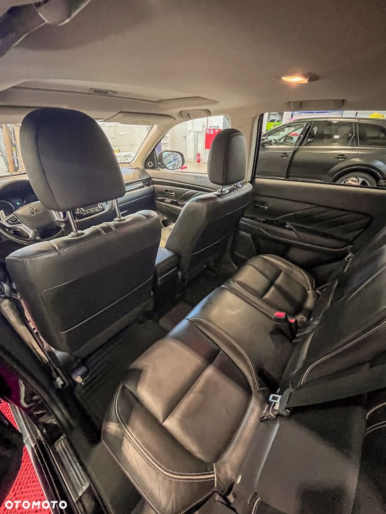 Mitsubishi Outlander 2.0 4WD Plus - 8