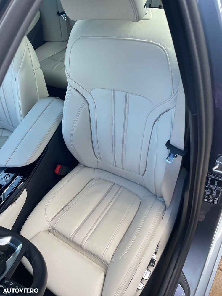 BMW Seria 5 530d xDrive AT MHEV - 14