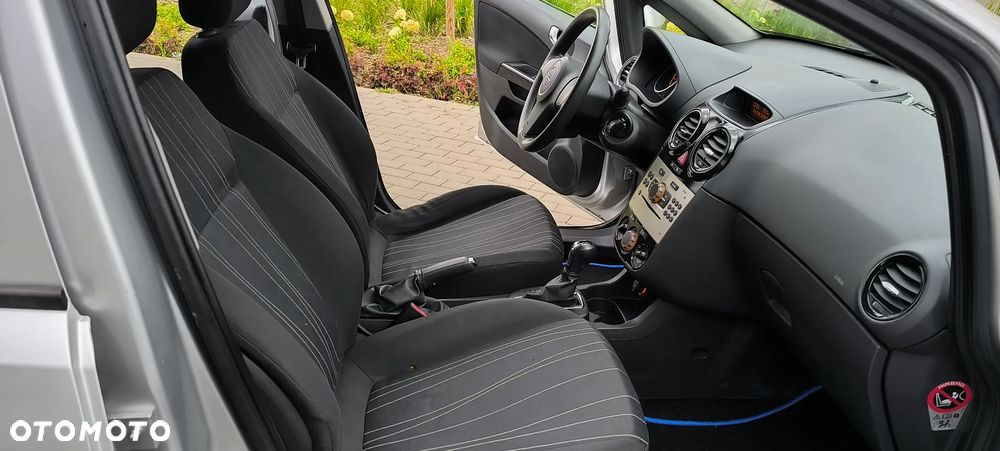 Opel Corsa - 35