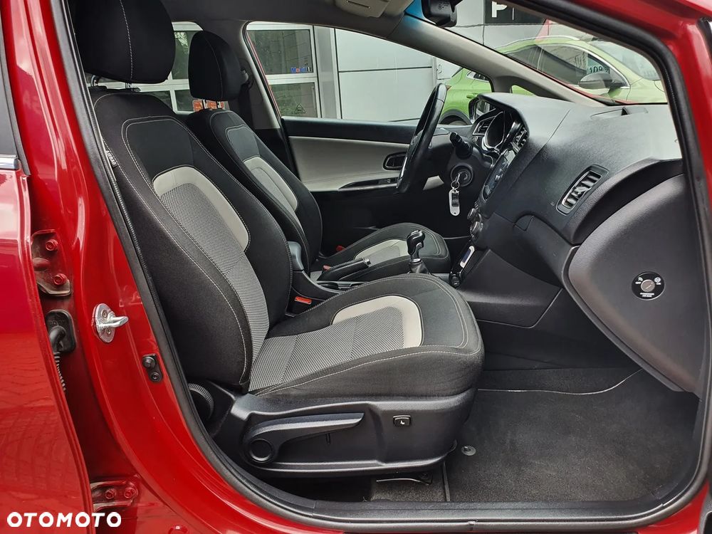 Kia Ceed 1.6 GDI L Business Line - 9