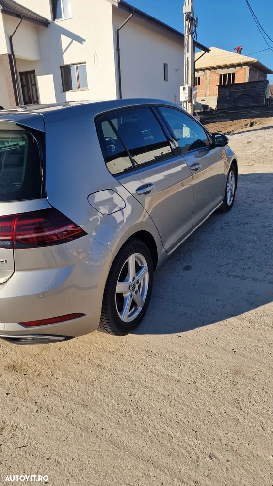 Volkswagen Golf - 16