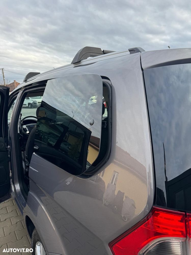 Ford Galaxy 2.0 TDCi Ghia - 18