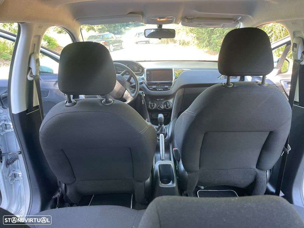 Peugeot 208 e-HDi 92 Stop&Start Active - 11