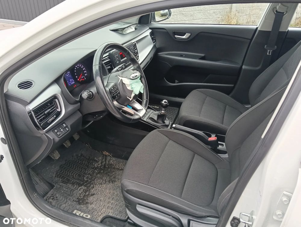 Kia Rio 1.2 Spirit - 13