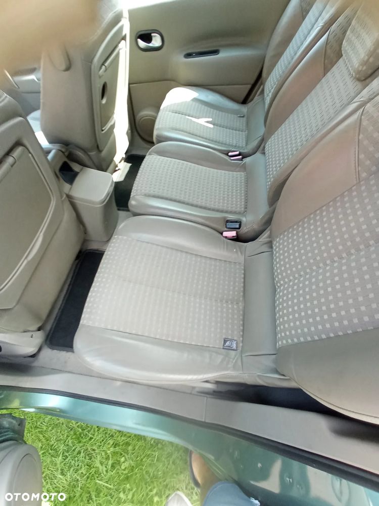 Renault Grand Scenic - 2