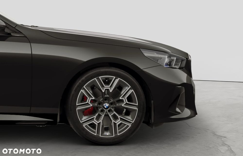 BMW Seria 5 520d xDrive - 25