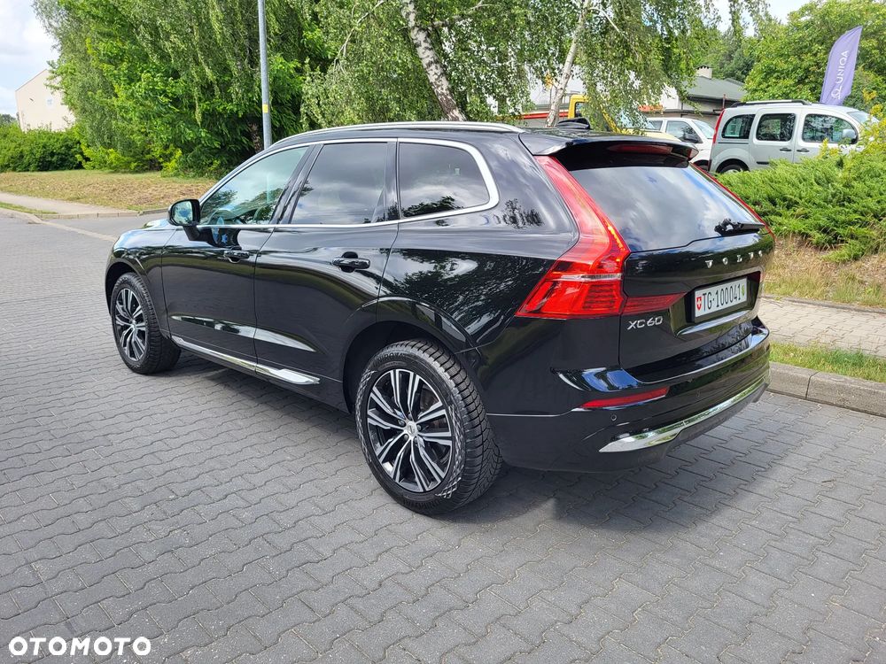 Volvo XC 60 B4 B Geartronic Momentum Pro - 4