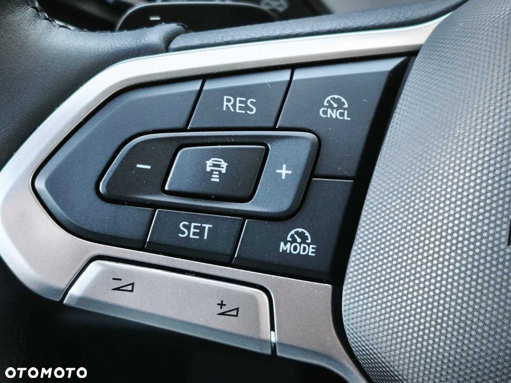 Volkswagen Tiguan 2.0 TDI Elegance DSG - 23