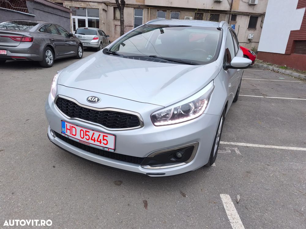 Kia Ceed 1.6 CRDi 136 ISG SW Platinum Edition - 1