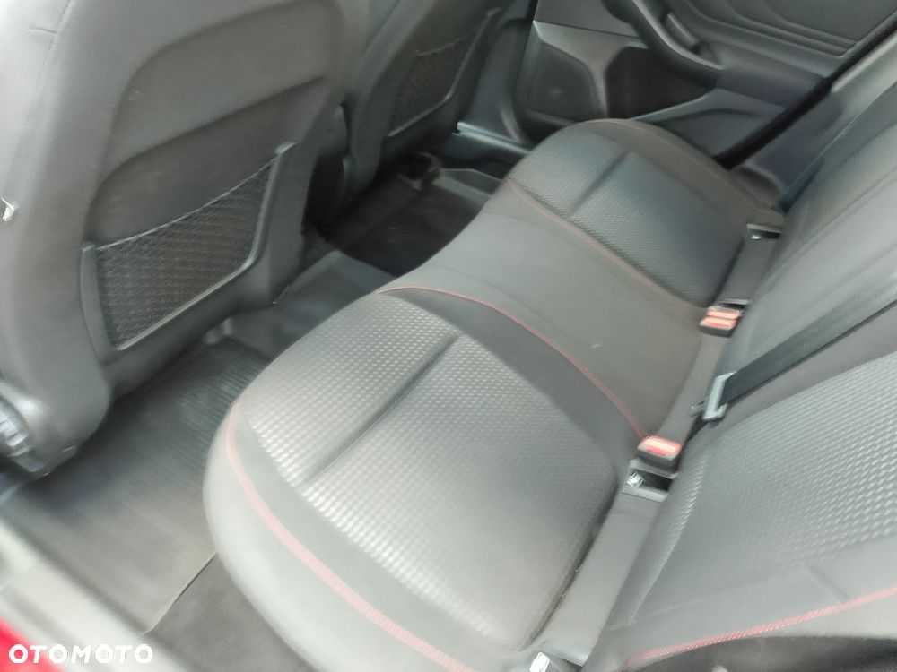 Ford Focus 1.0 EcoBoost mHEV ST-Line X - 16