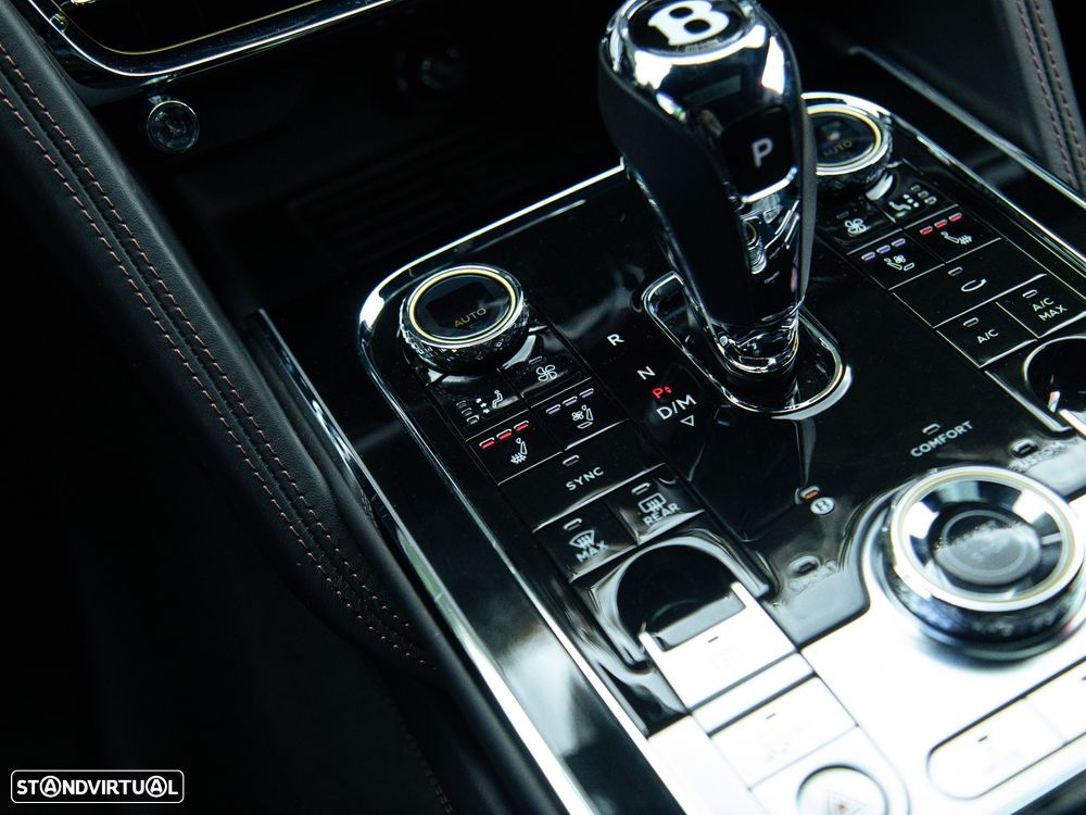 Bentley Flying Spur Hybrid - 35