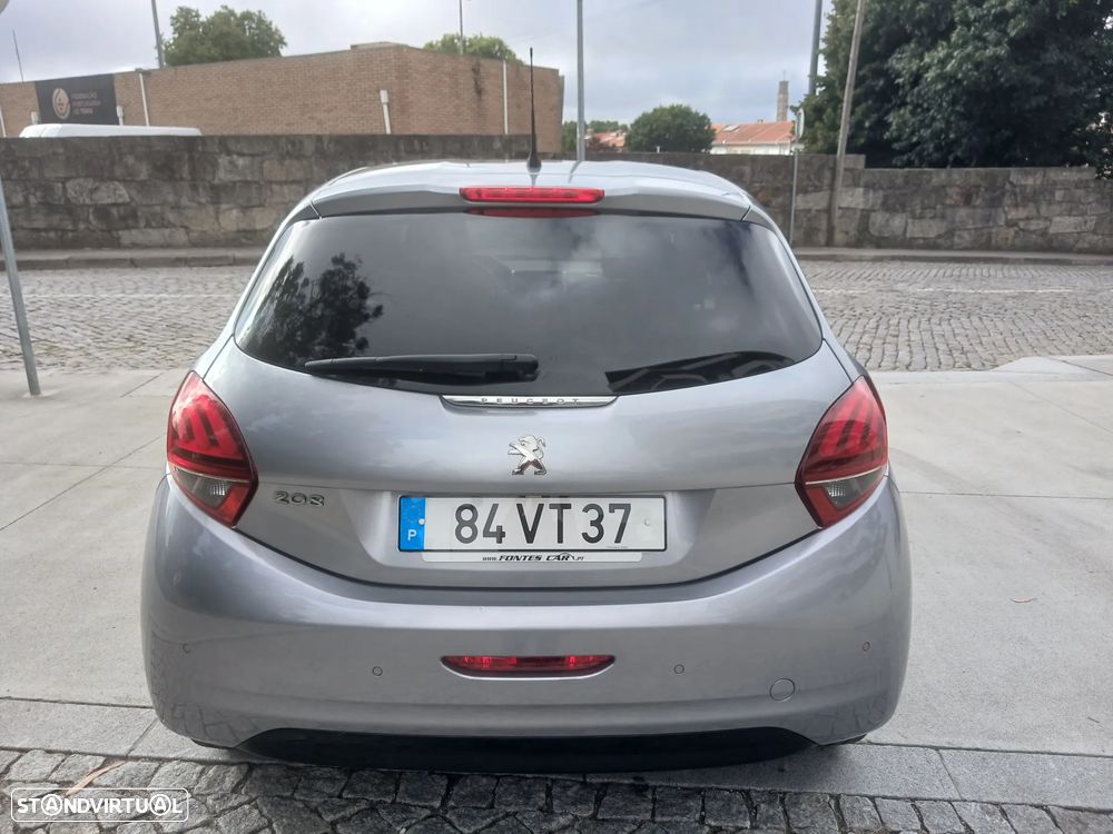 Peugeot 208 1.5 BlueHDi Signature - 4