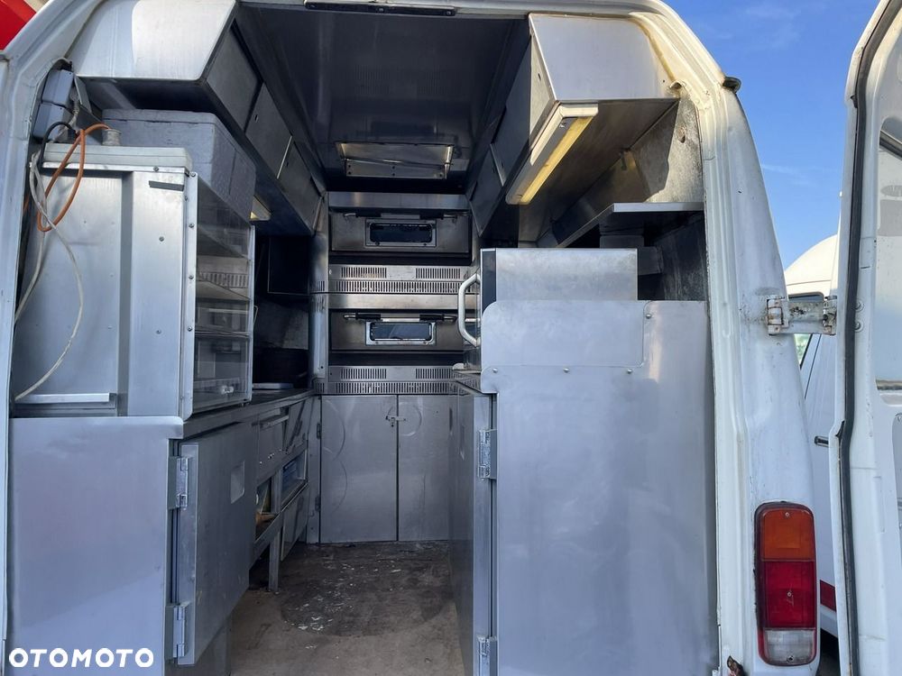 Mercedes-Benz Autosklep Sklep Gastronomiczny Food Truck Foodtruck pizza wyposażona - 3