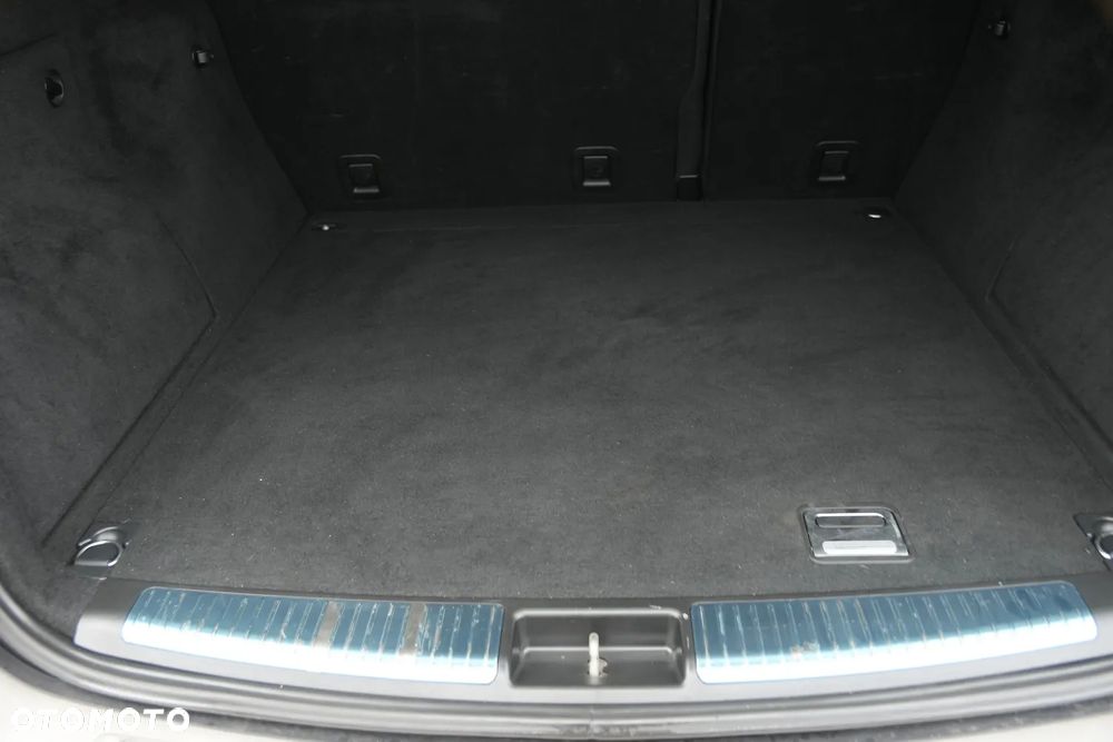 Mercedes-Benz ML - 21