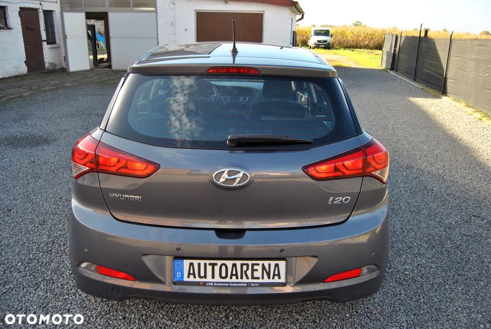 Hyundai i20 1.4 Premium - 16