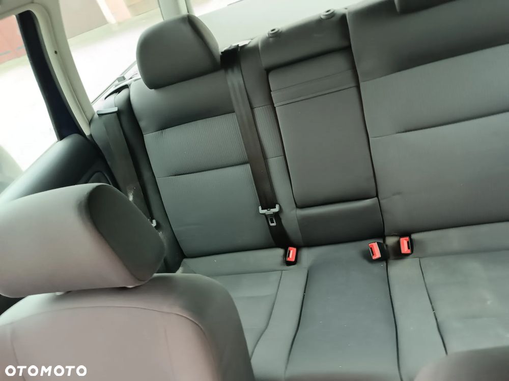 Volkswagen Passat 1.9 TDI Trendline - 6