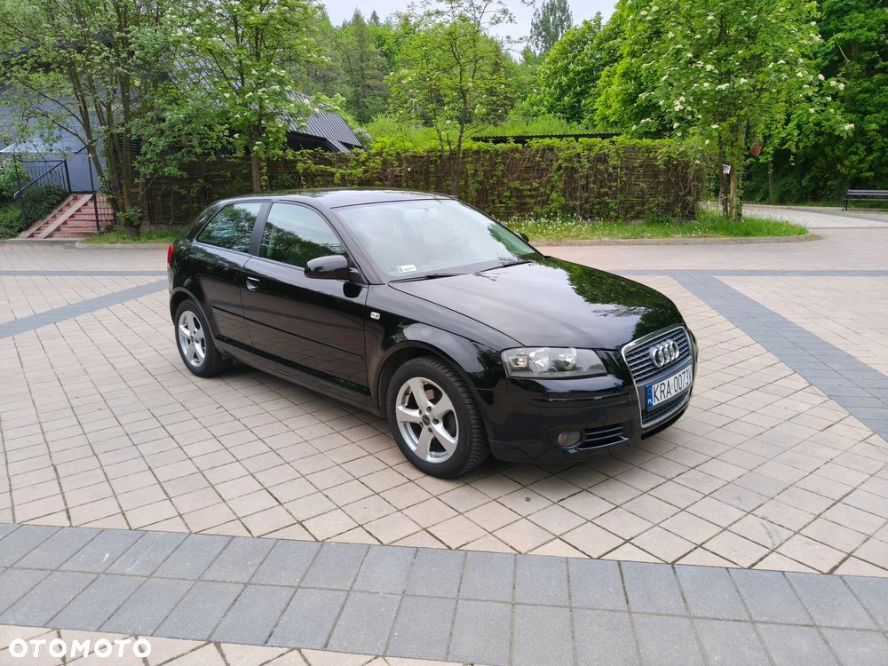 Audi A3 3-drzwiowe 1.6 FSI Ambiente - 12