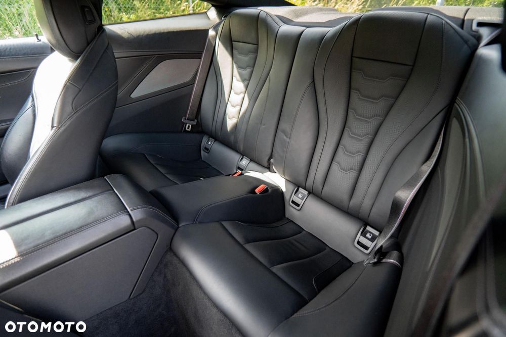 BMW Seria 8 840i xDrive - 15
