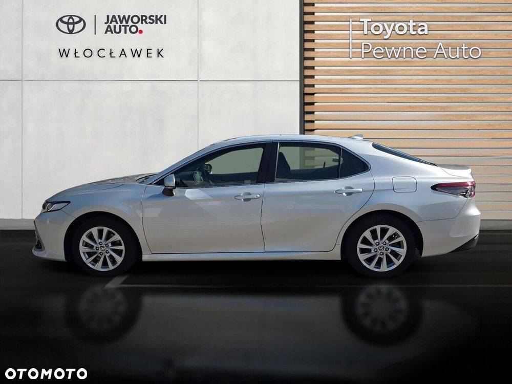Toyota Camry 2.5 Hybrid Comfort CVT - 2