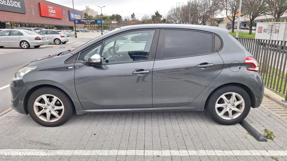 Peugeot 208 82 PureTech Style - 2