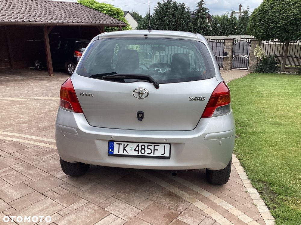 Toyota Yaris 1.33 VVT-i Life - 11