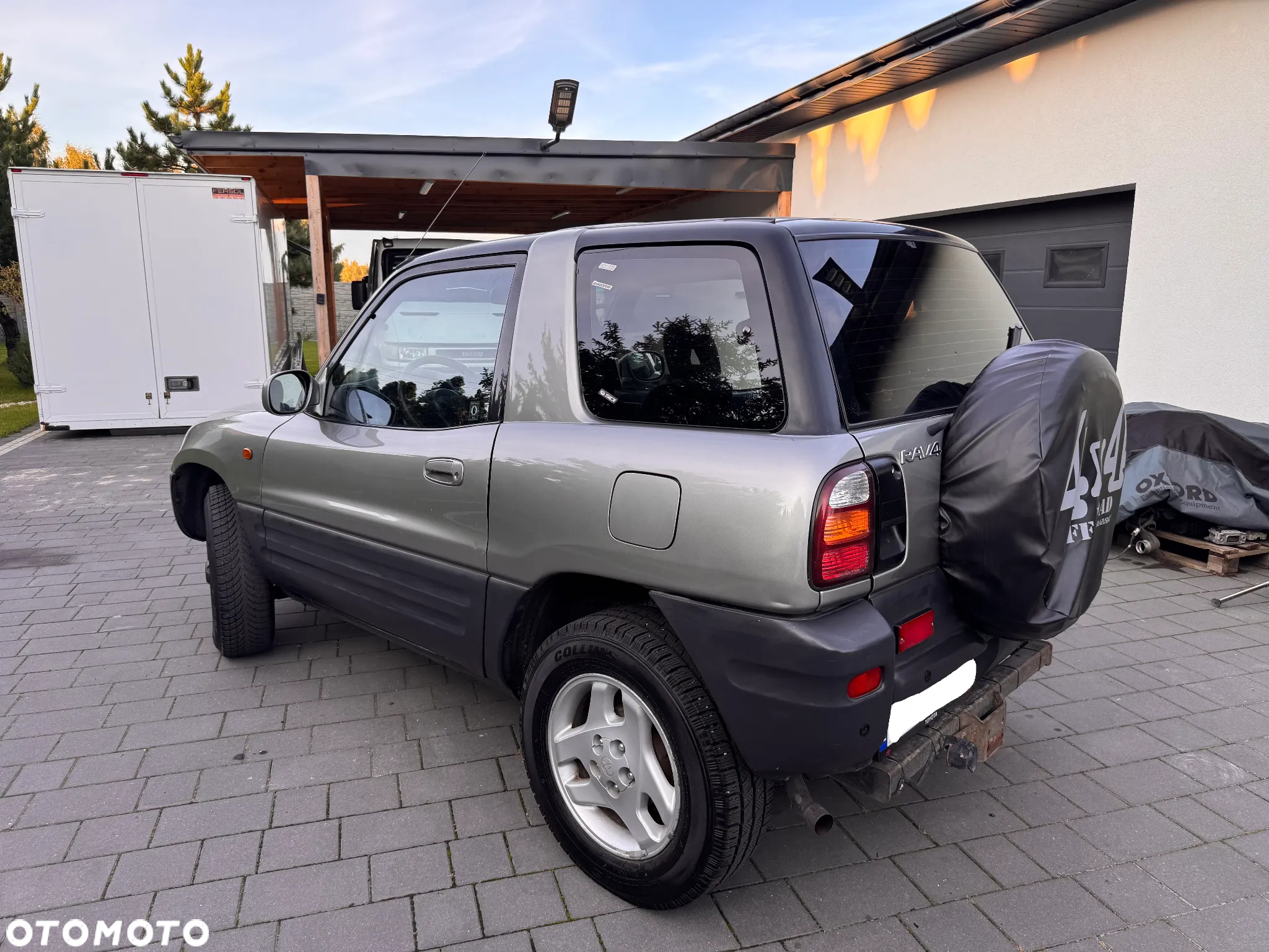 Toyota RAV4 2.0 - 3