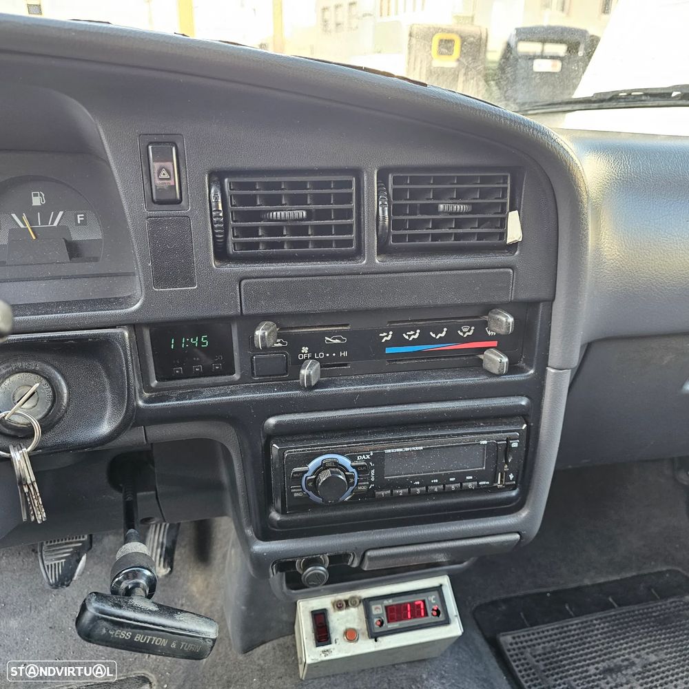 Toyota Hilux FRIGORÍFICA - 11