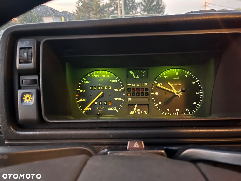 Volkswagen Golf - 15