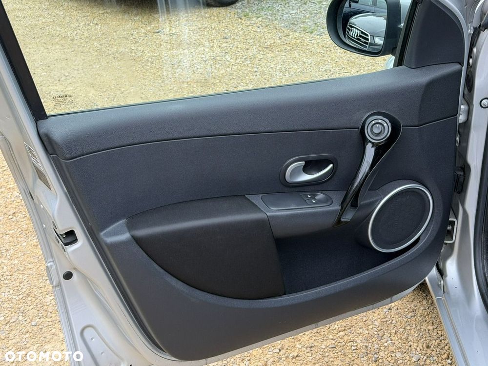 Renault Clio - 14