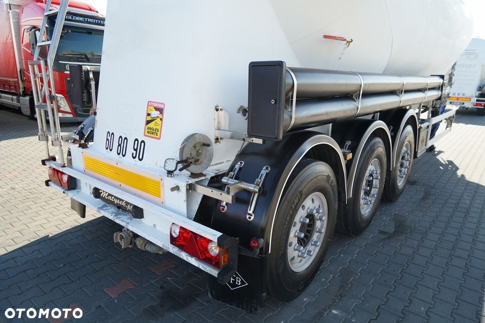 Feldbinder CEMENTONACZEPA / 5 KOMÓR / 40 000 L / DO MATERIAŁÓW SYPKICH / OSIE SAF / ALUFELGI - 13