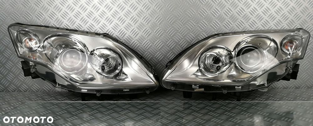 lampa reflektor prawy prawa lewy lewa przód przednia RENAULT LAGUNA III 3 - 1