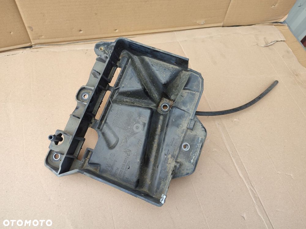 Podstawa akumulatora SKODA RAPID LIFT 15r 67TYS PRZEBIEGU 6C0915331D - 1