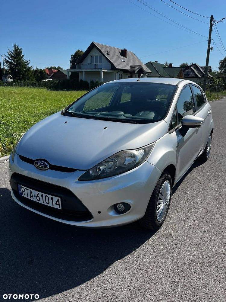 Ford Fiesta - 9