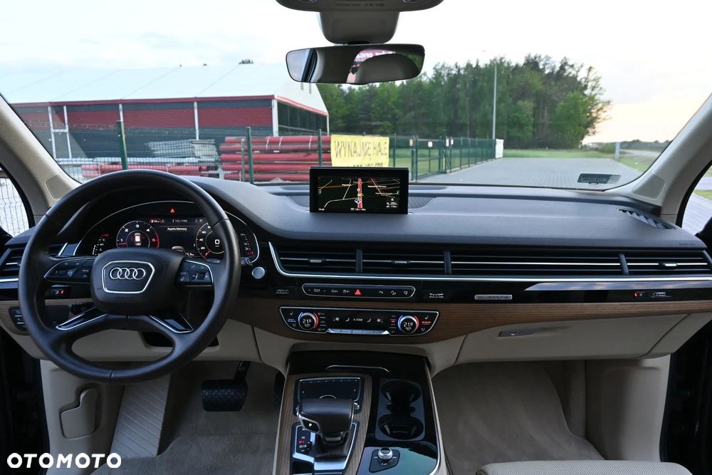 Audi Q7 - 32