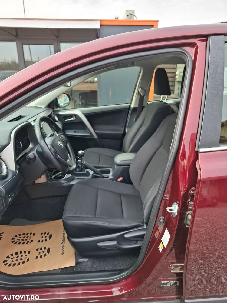 Toyota RAV4 2.0 D-4D 4x2 Start-Stop - 12