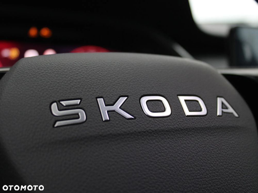 Skoda Octavia 1.5 TSI mHEV Sportline DSG - 9