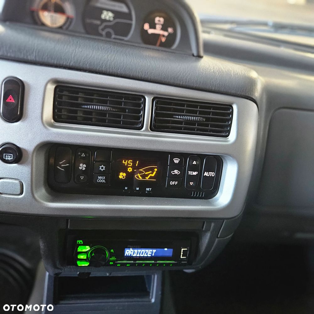 Mitsubishi L200 Pick Up 4x4 Intense Club Cab - 18