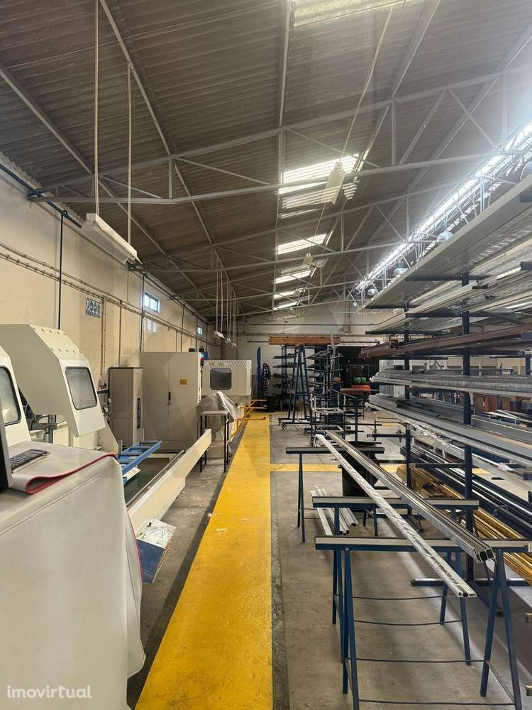 Trespasse negócio de fabricação e comércio de alumínios perfilados, Pa - Grande imagem: 2/15