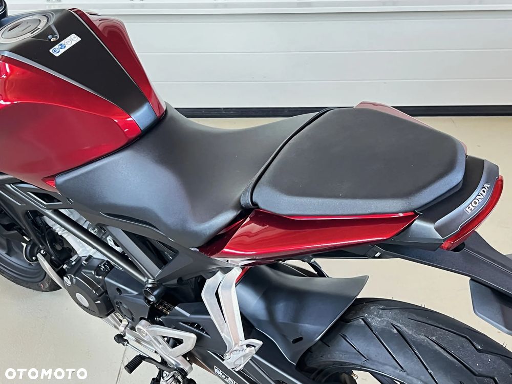 Honda CB - 12