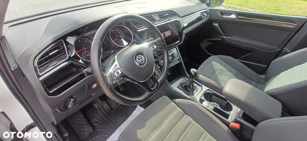 Volkswagen Touran 1.6 TDI BMT SCR Comfortline - 19