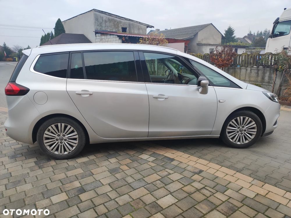 Opel Zafira 1.4 T Elite - 2