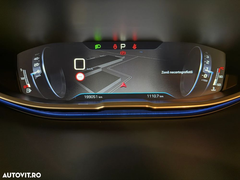 Peugeot 3008 1.6 BlueHDI S&S EAT6 Active - 18