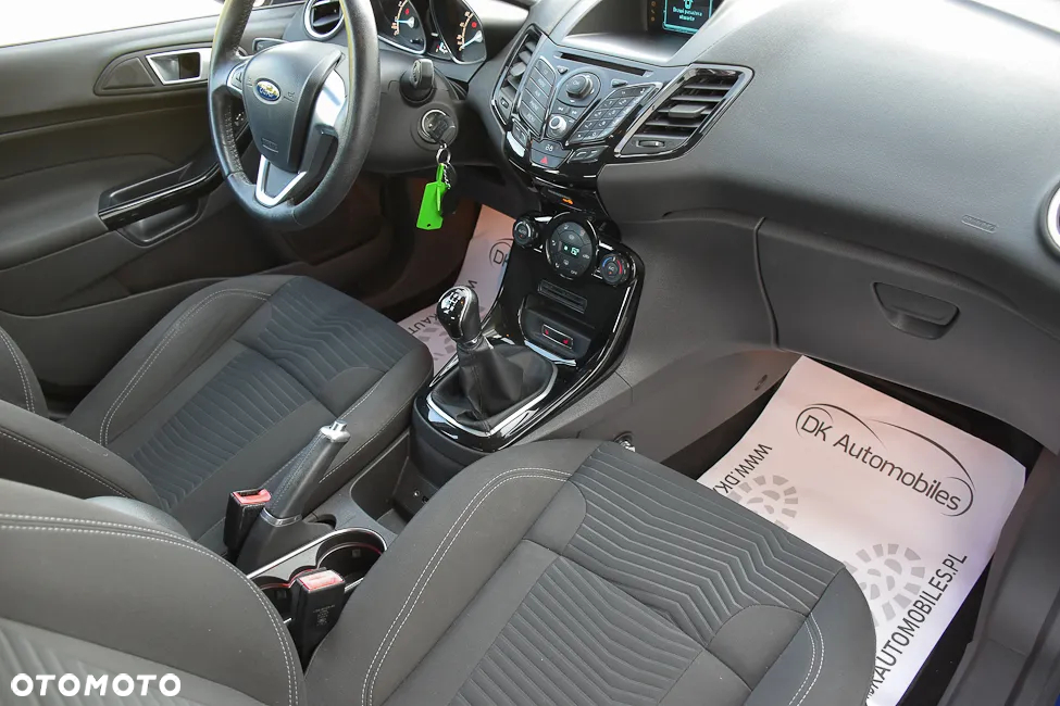 Ford Fiesta 1.25 Titanium X - 24