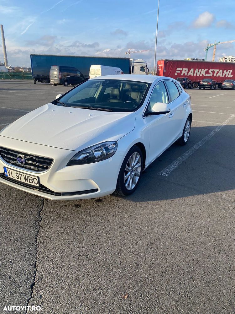 Volvo V40 D2 - 2