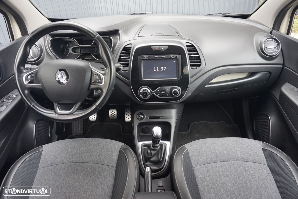Renault Captur 1.2 TCe Exclusive - 3