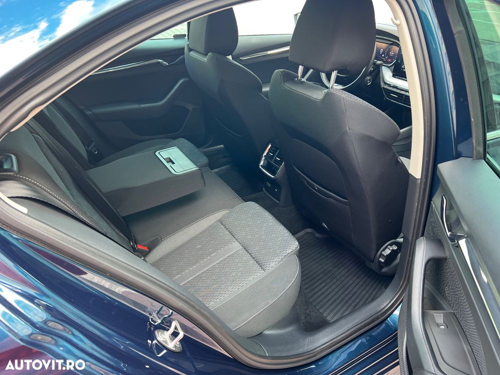 Skoda Octavia 2.0 TDI DSG Sport Edition - 13