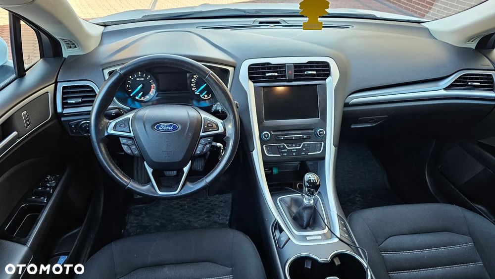 Ford Mondeo 2.0 TDCi Titanium - 24