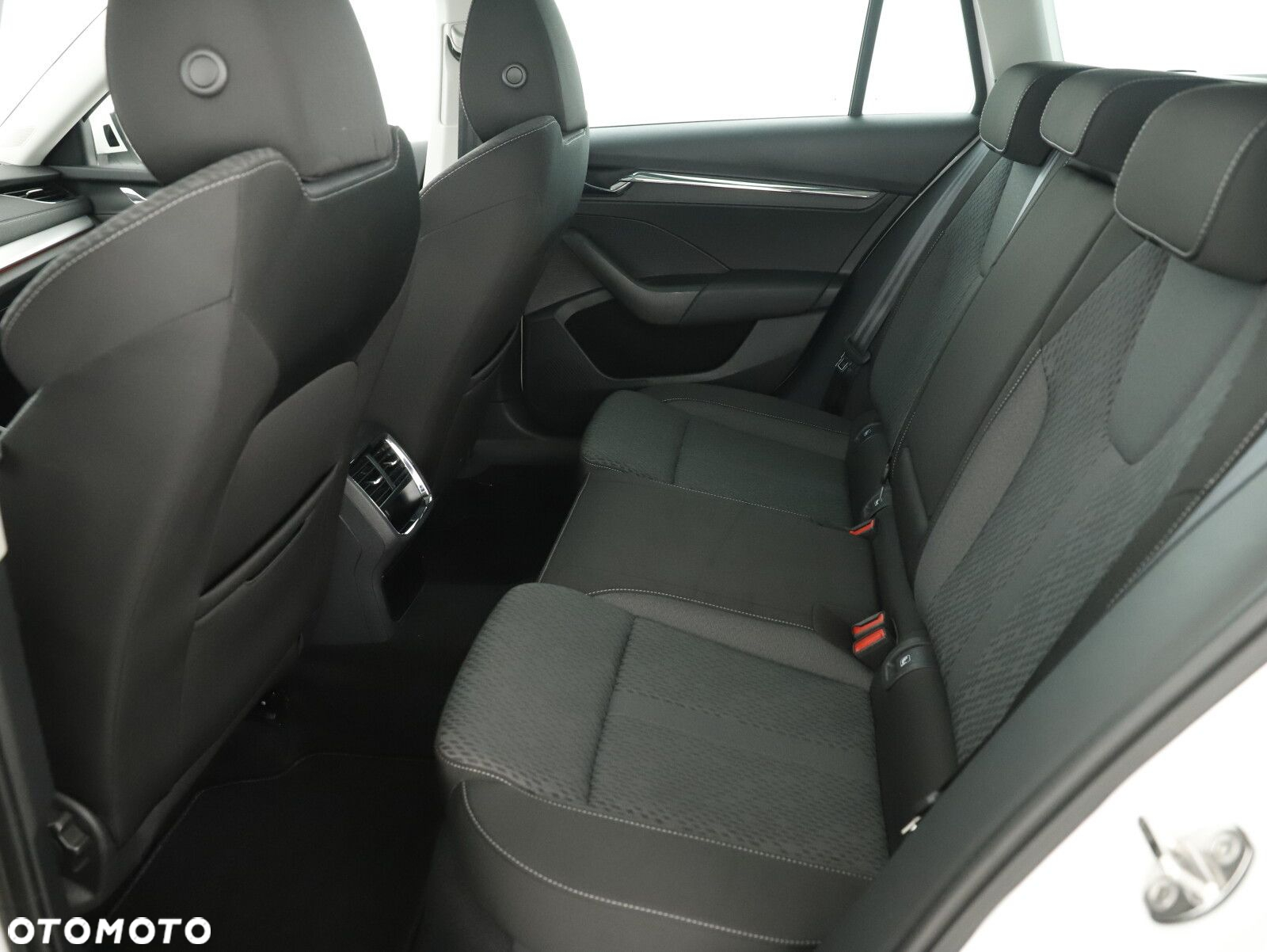 Skoda Octavia 2.0 TDI Style DSG - 10