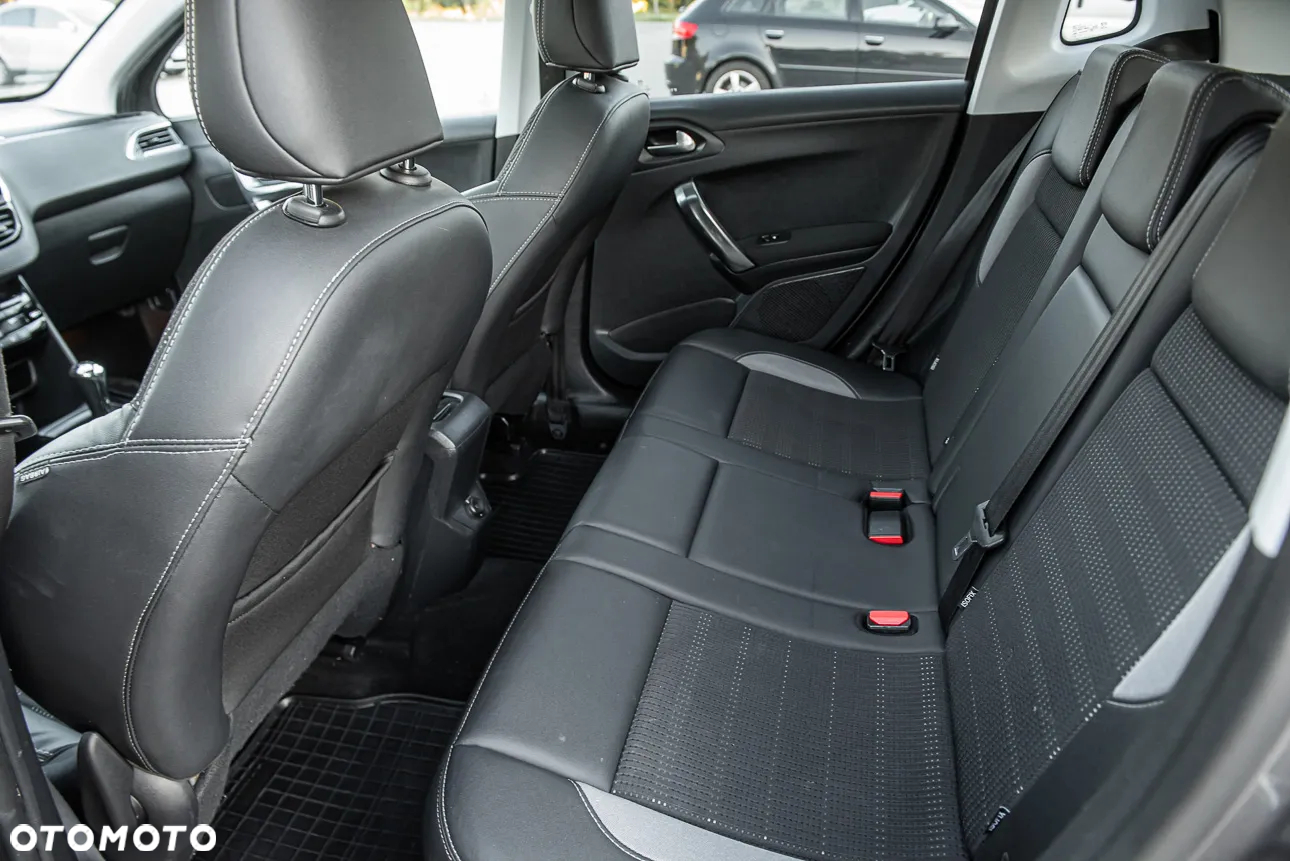 Peugeot 2008 e-HDi FAP 92 EGS6 STOP & START Allure - 22